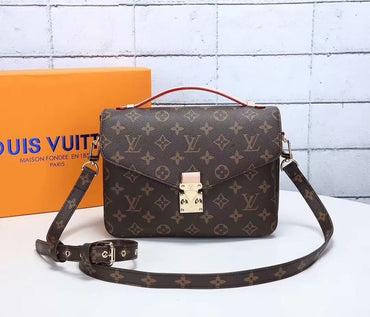 1 Pochette Métis East West Bag