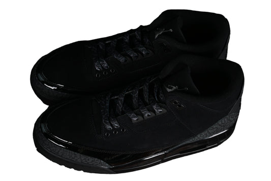 Black Cat Retro Style Sneaker – CT8532-001 All-Black Edition”