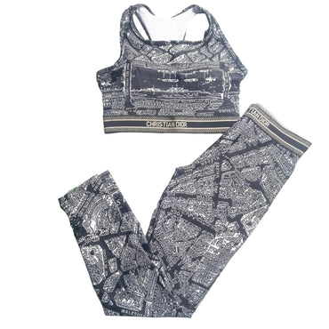 black_and_white_two-piece_activewear_set_featuring_a_bold_all-over_map-style_print._I dark front