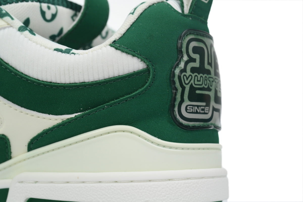 up close Leather Lace-Up Board Shoes – White & Green