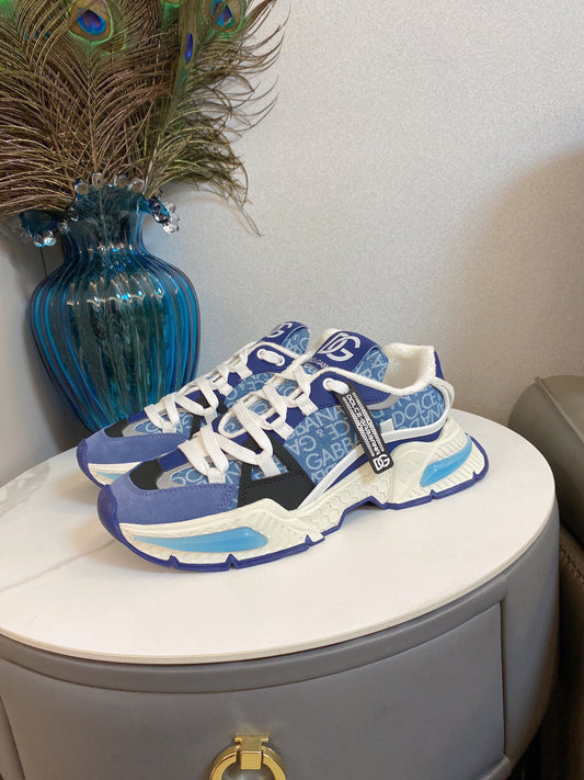 Dolce & Gabbana Airmaster Low-Top Sneakers White/Blue - TruVybe Essentials