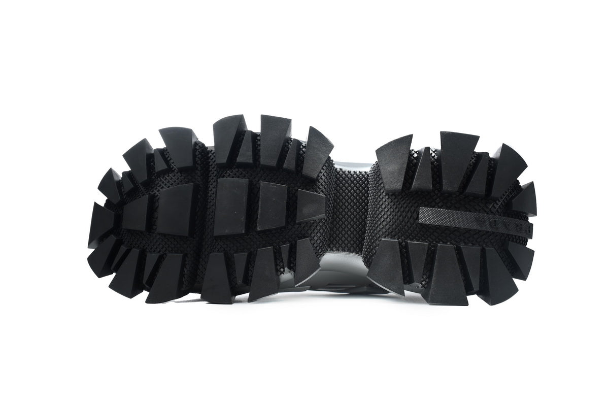 Cloudbust Thunder Silver Black – Futuristic Style Meets Urban Edge