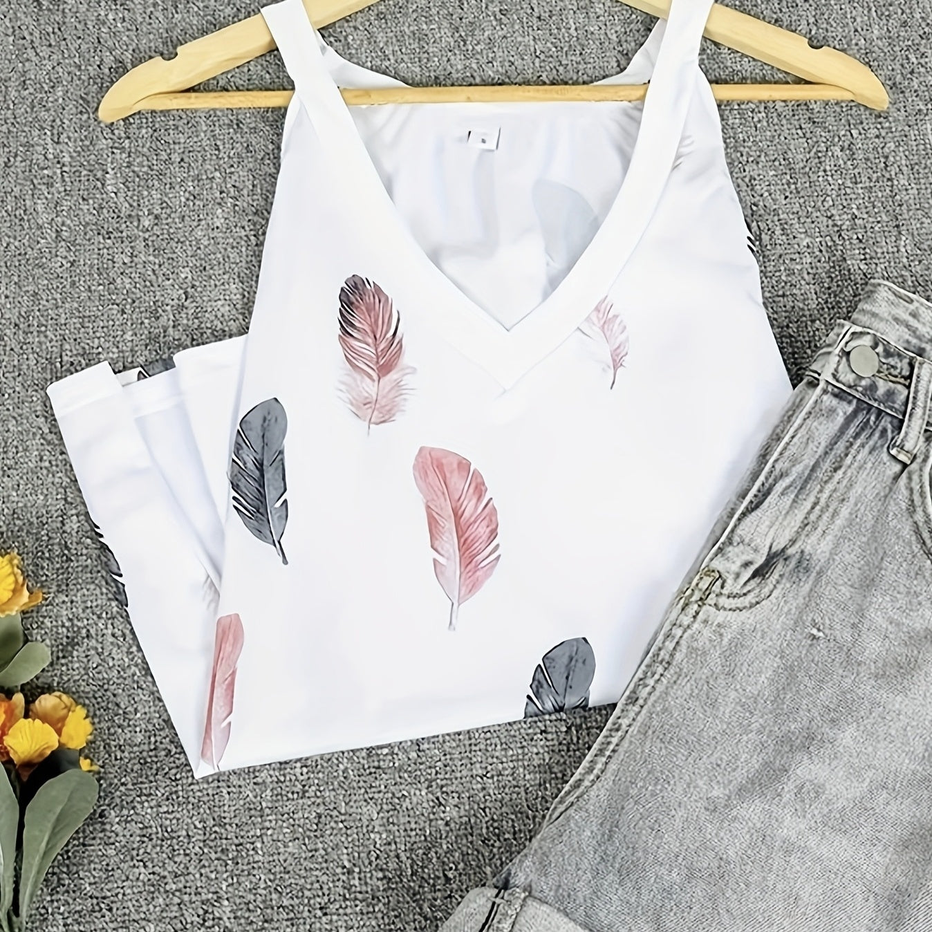 Women’s Feather Print V-Neck Camisole