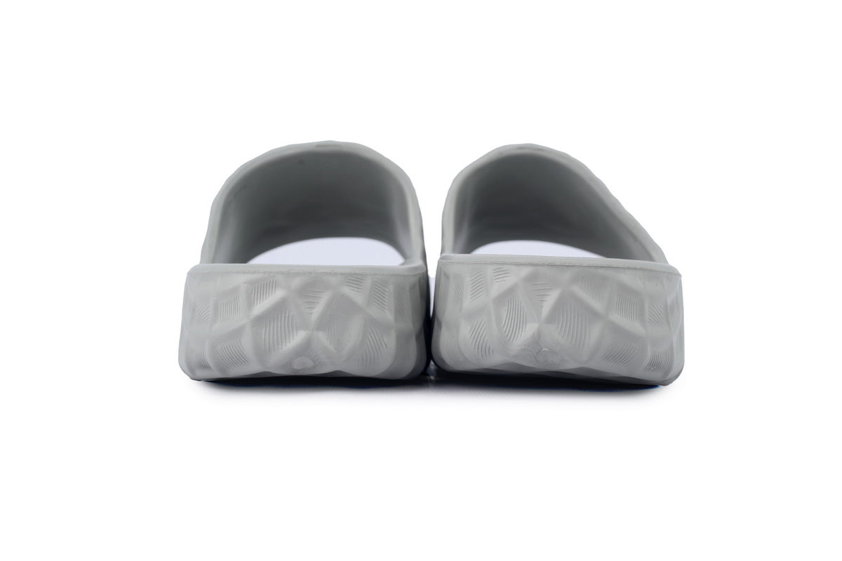 Gucci Ingterlocking Water Ripple Slides GG Logo - Ultimate Luxury Comfort