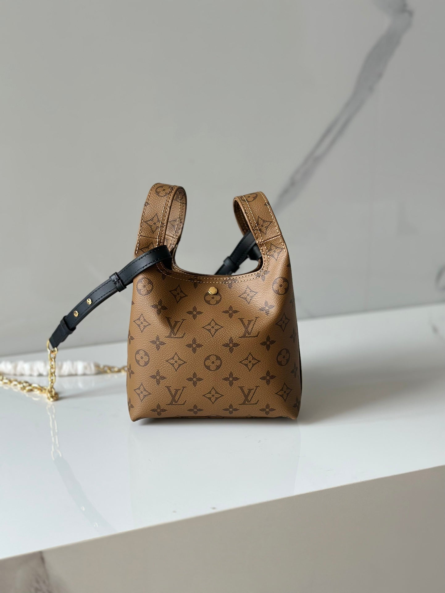 Atlantis BB Handbag – Yellow Flower..