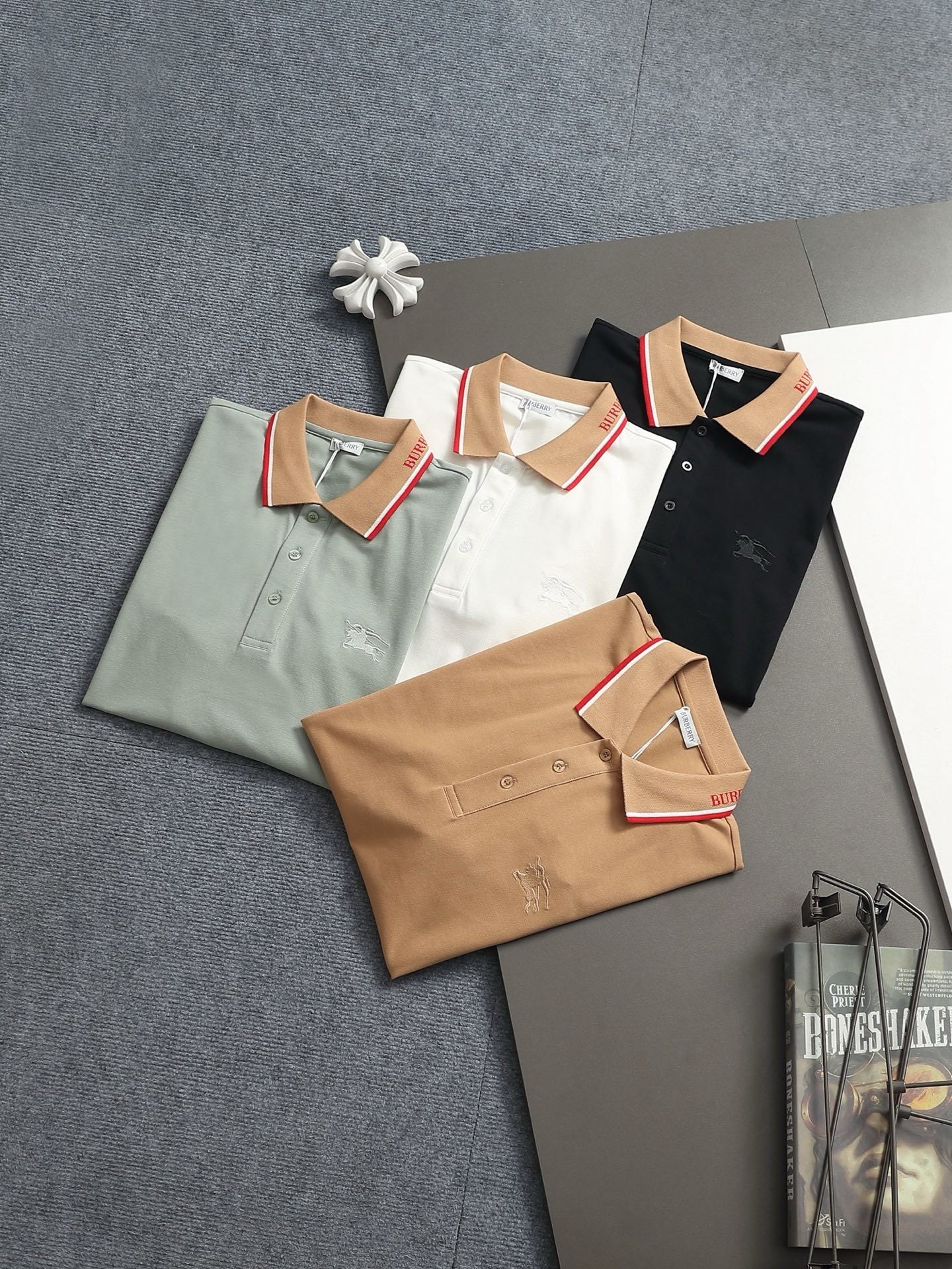 Classic Contrast Collar Polo Shirt