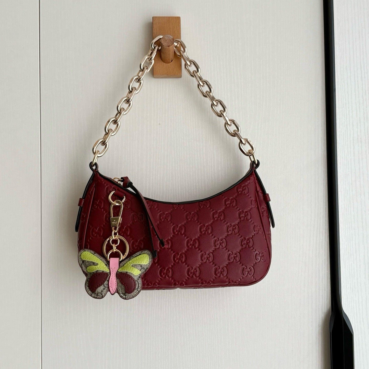 Emblem Small Shoulder Bag – Natural n 