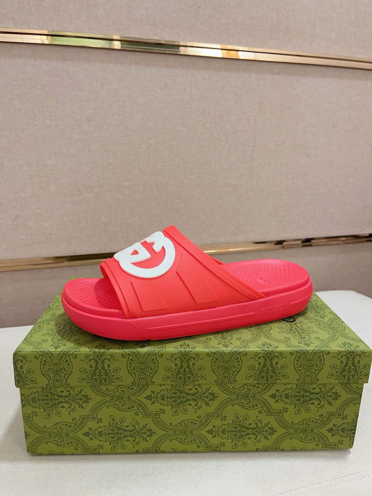 GG Rubber Slide Sandals