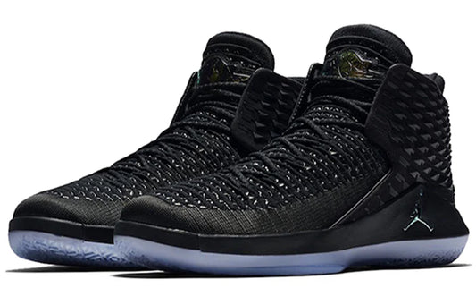 High-Top Performance Sneaker – Black J32 Black Cat