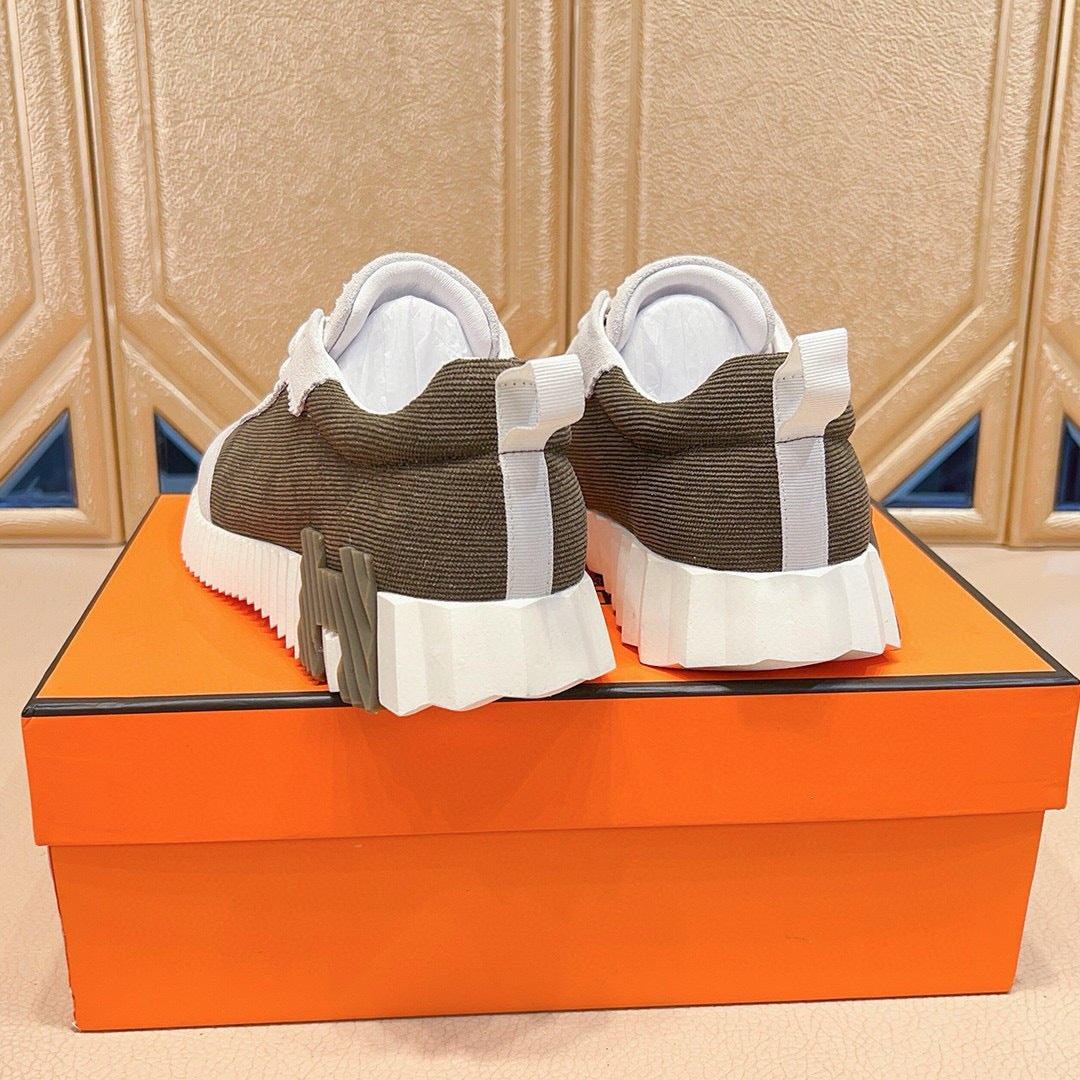 Luxury Chunky Sole Sneakers – Premium Leather Low Top Sneakers Multiple Colors Available