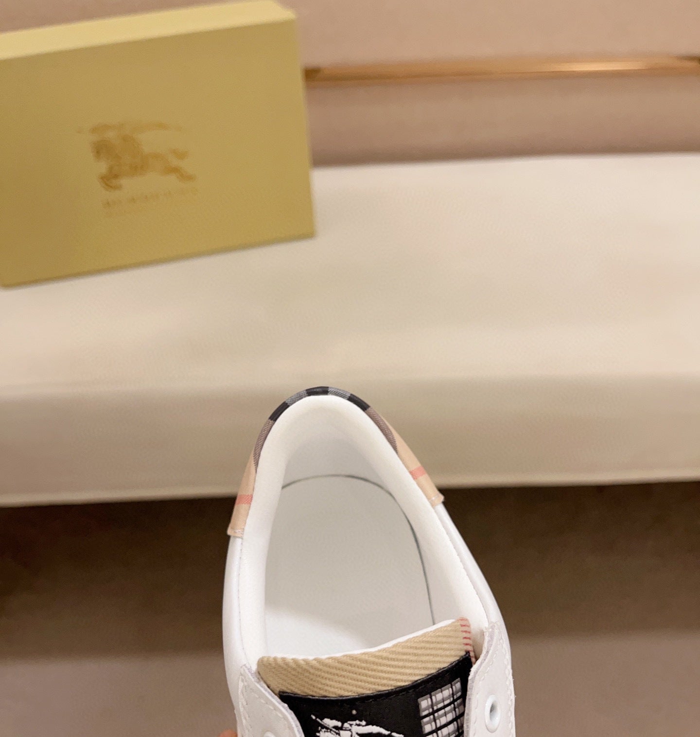 Luxury Stripe Panel Low-Top Sneakers with Gold Accent