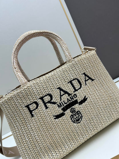 Small Crochet Tote Bag – Natural Beige - TruVybe Essentials