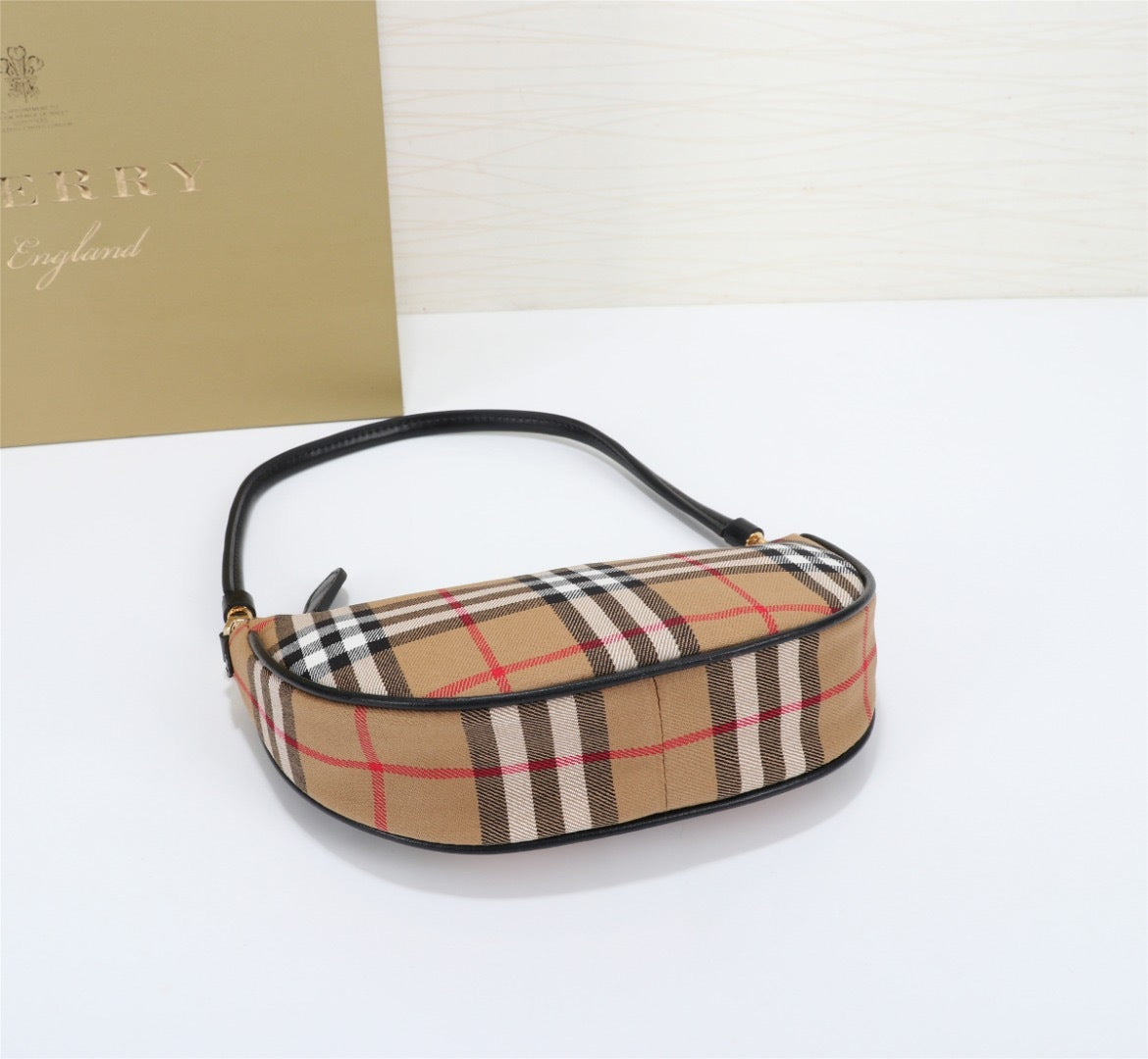 Vintage Check Olympia Pouch