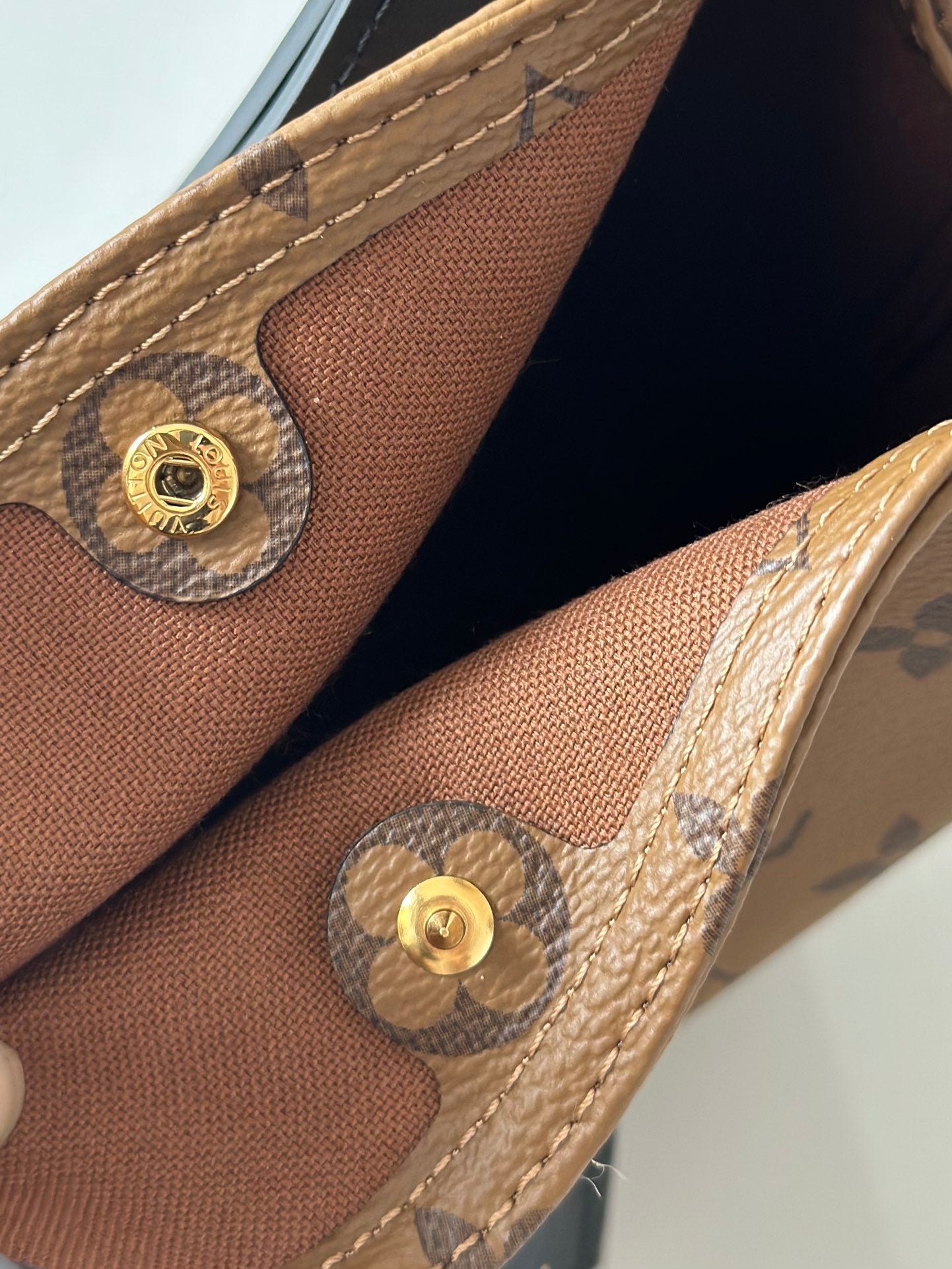 button Atlantis BB Handbag – Yellow Flower