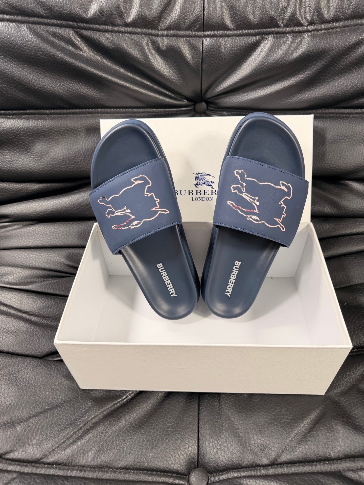 Equestrian Graphic Slide Sandals