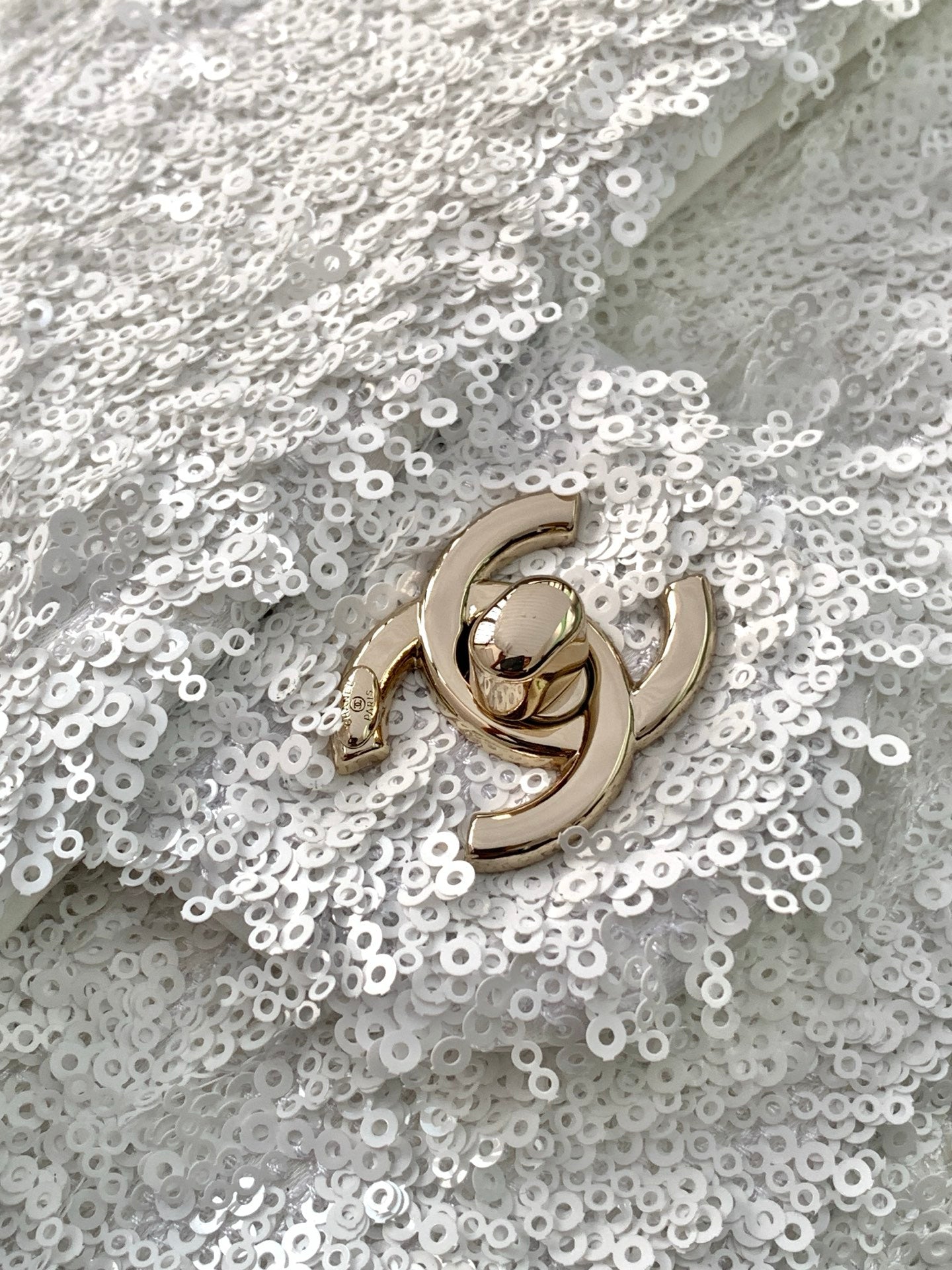 Mini Rectangular Fringe Flap Bag – White Sequin