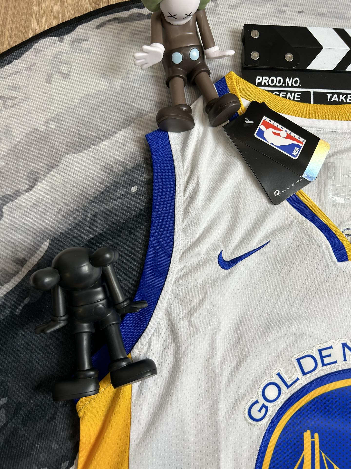 Nike Unisex Golden State Warriors Stephen Curry Dri-FIT Swingman Jersey - TruVybe Essentials