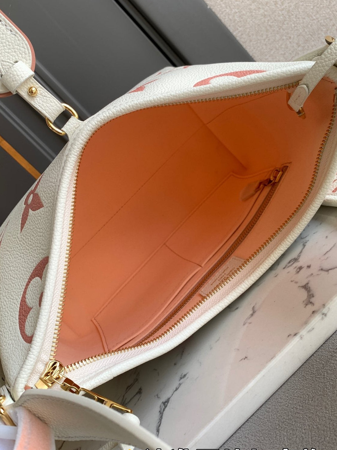 open CarryAll PM Bag – Latte / Chamallow with Pouch