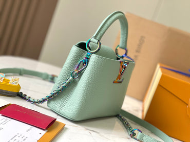 side Capucines Mini Leather Handbag – Mint